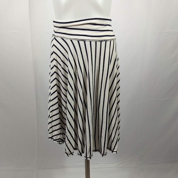 Max Studio Dresses & Skirts - Max Studio SZ Small Ivory Black Striped Skirt EUC